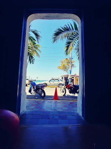 Estrella Beachfront Hotel ซานฮวนเดลซูร์ ภายนอก รูปภาพ