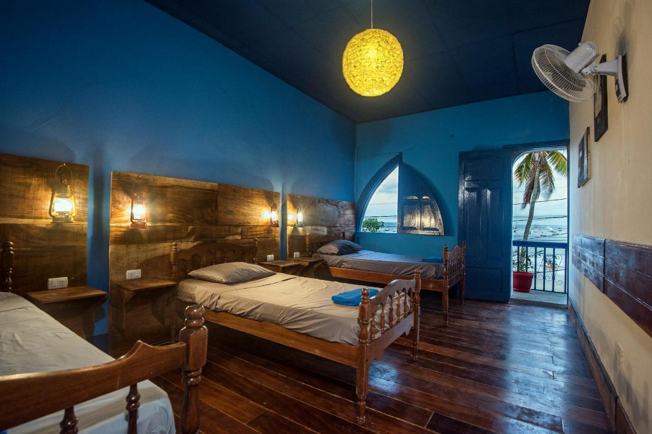 Estrella Beachfront Hotel ซานฮวนเดลซูร์ ภายนอก รูปภาพ