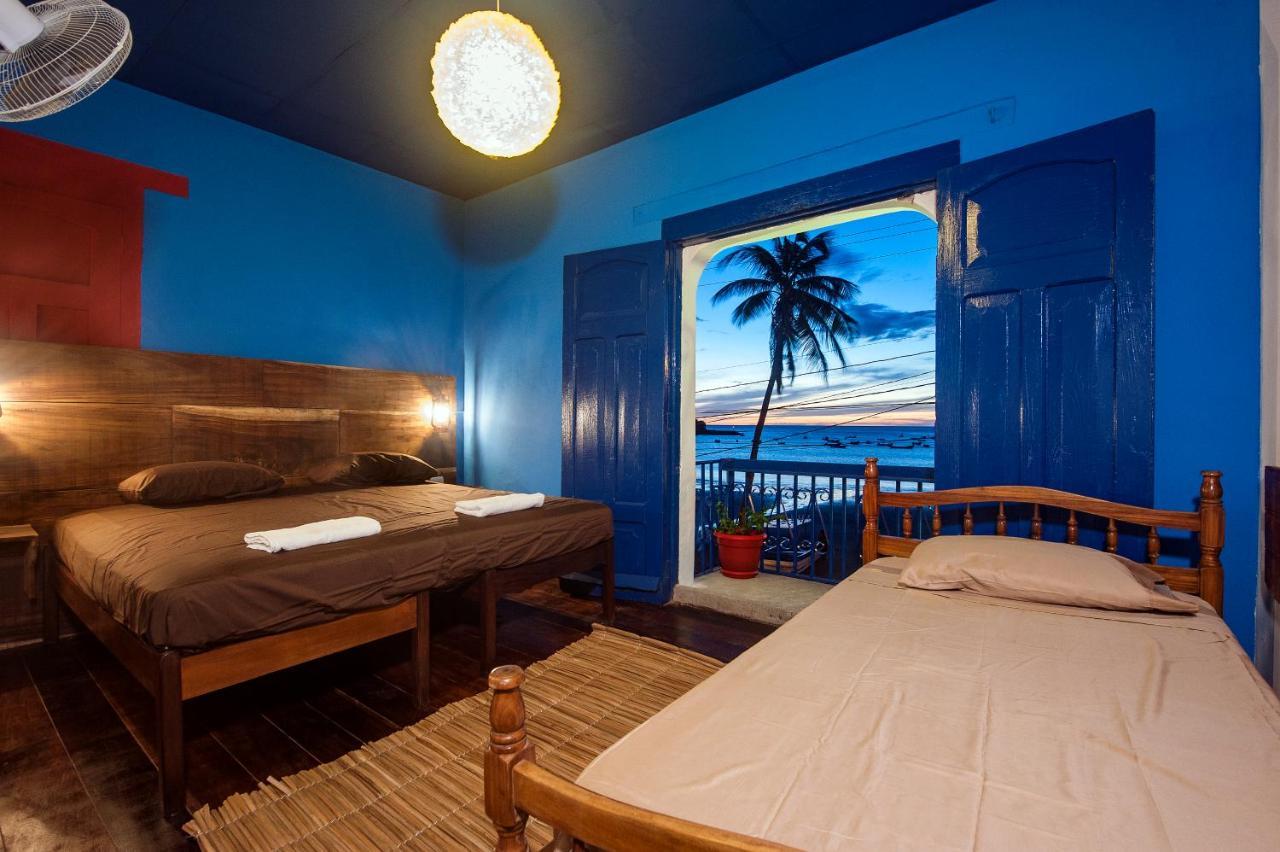 Estrella Beachfront Hotel ซานฮวนเดลซูร์ ภายนอก รูปภาพ