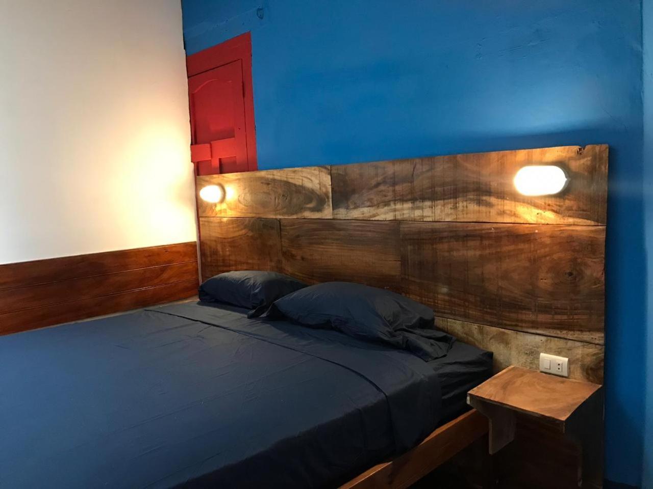 Estrella Beachfront Hotel ซานฮวนเดลซูร์ ภายนอก รูปภาพ